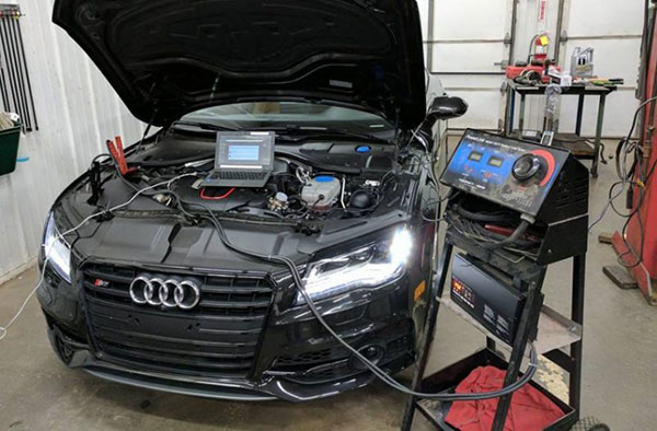 Thay Ắc quy xe Audi A4 tại nhà lh 0333266768