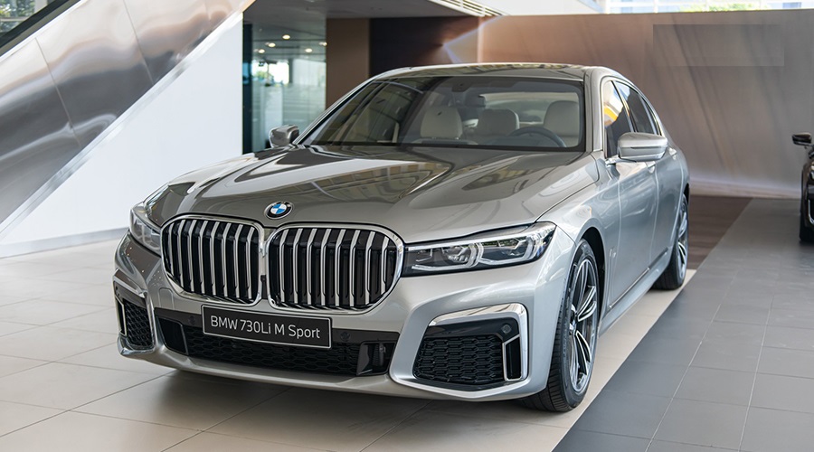 thay ắc quy xe BMW 730i tại nhà 0333266768