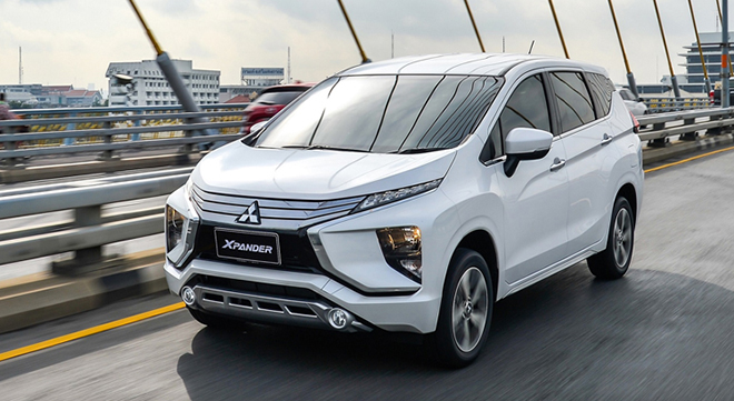 xe Mitsubishi Xpander thay ắc quy tại nhà 0333266768